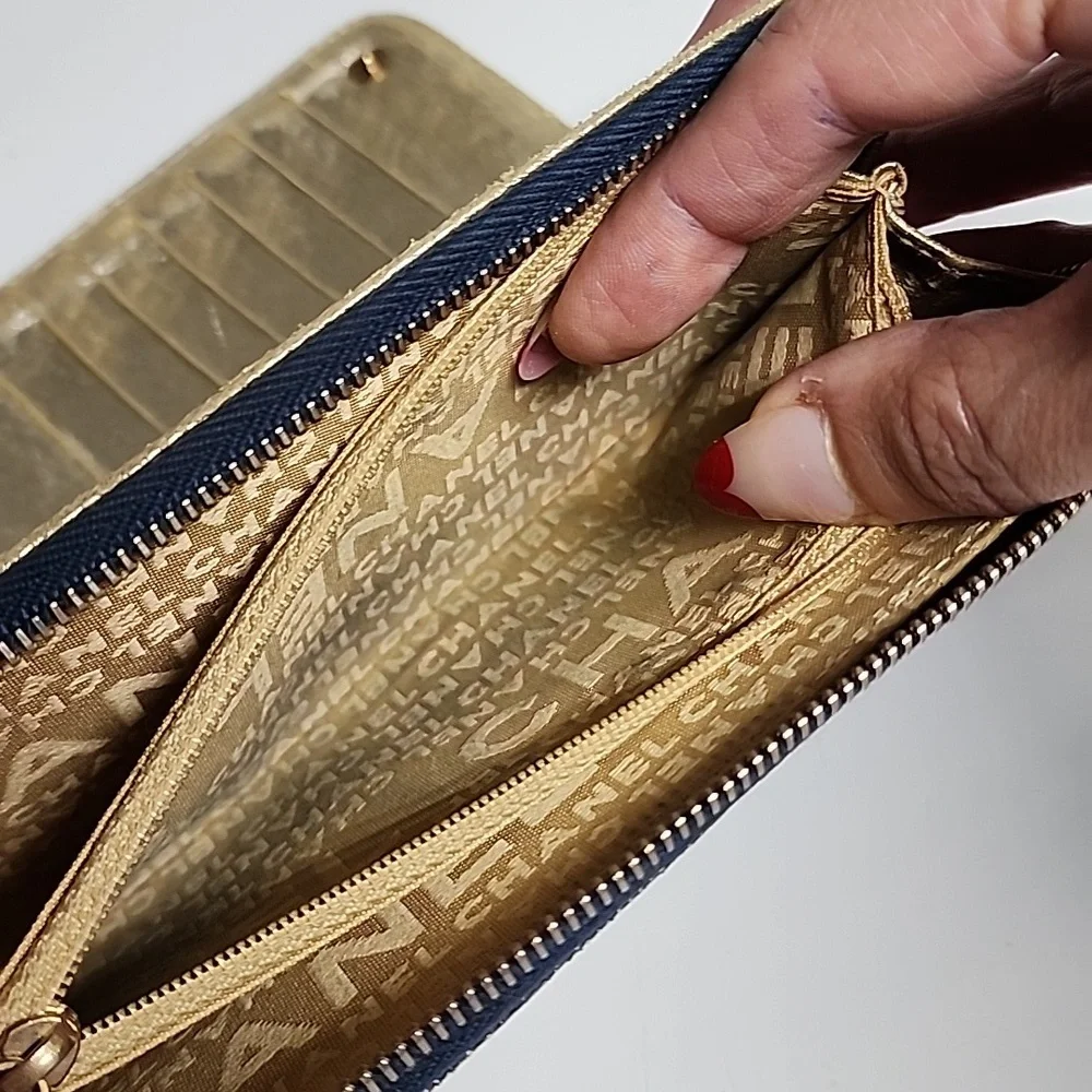 CHANEL Vintage Zip around Denim wallet - Picture 12 of 16